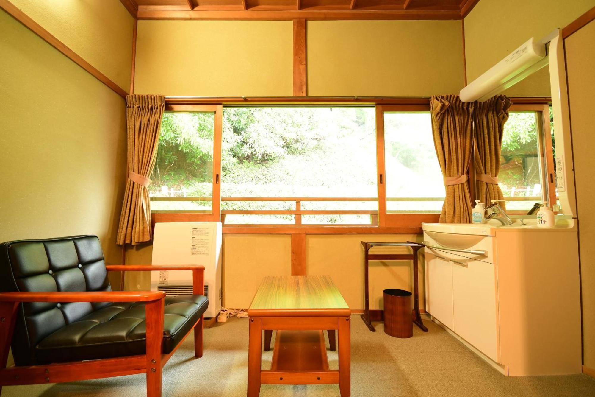 Отель Koyasan Shukubo Fugenin Экстерьер фото