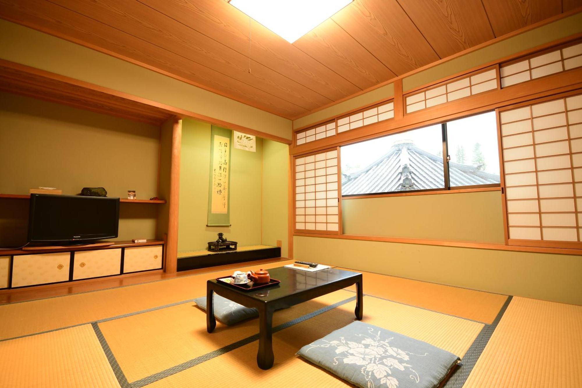 Отель Koyasan Shukubo Fugenin Экстерьер фото