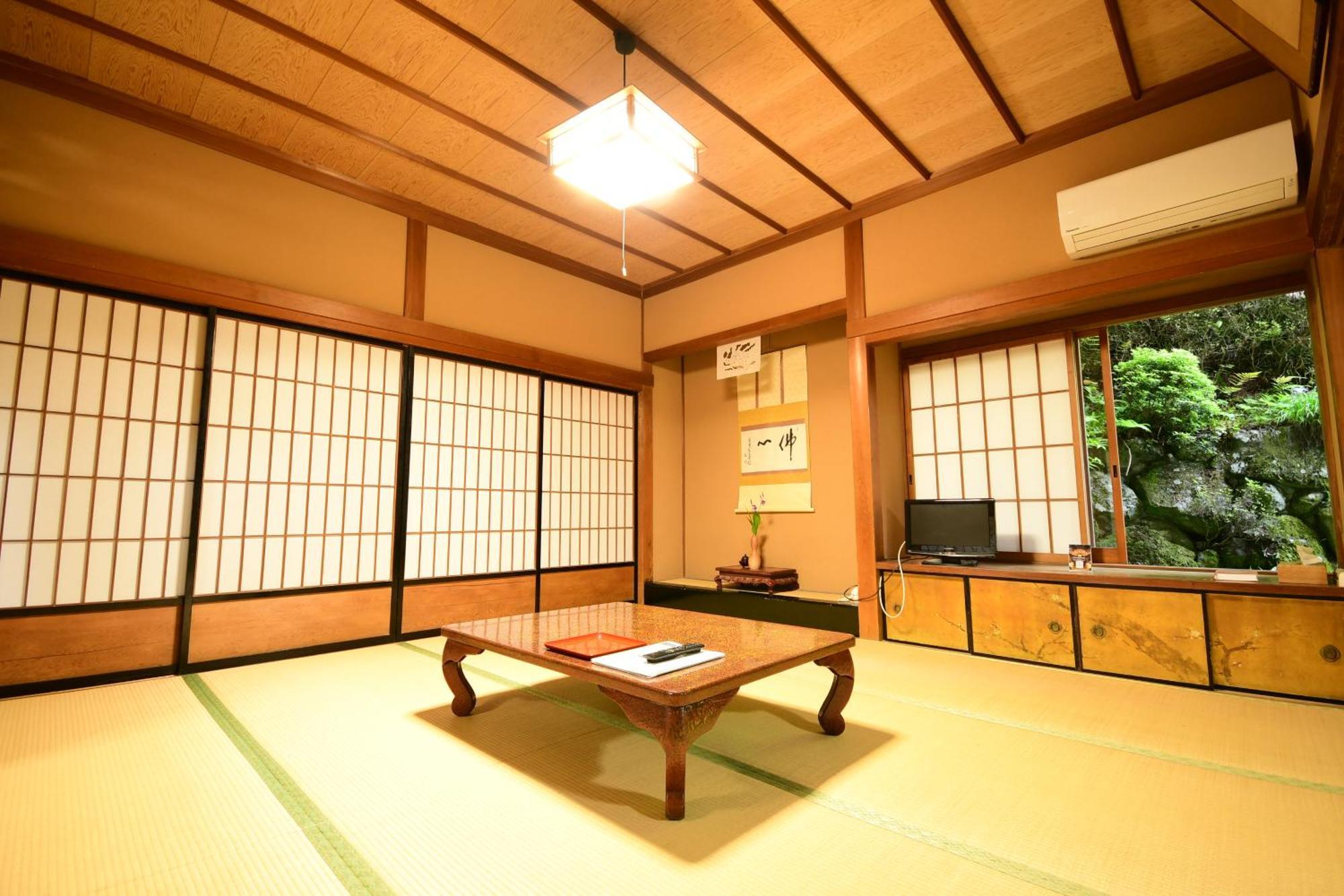 Отель Koyasan Shukubo Fugenin Экстерьер фото