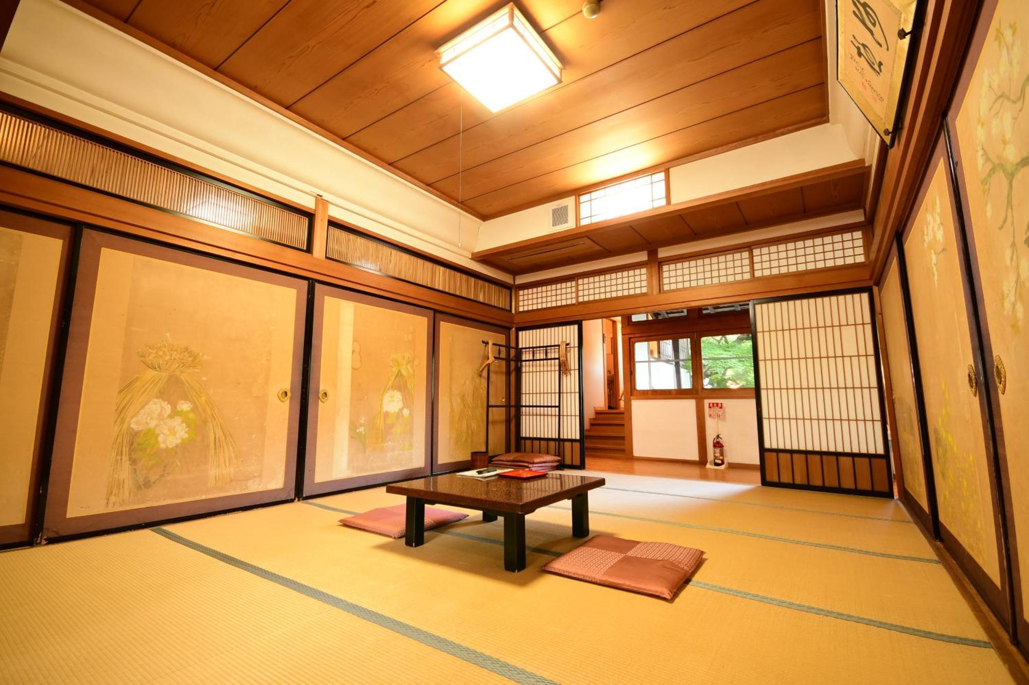 Отель Koyasan Shukubo Fugenin Экстерьер фото