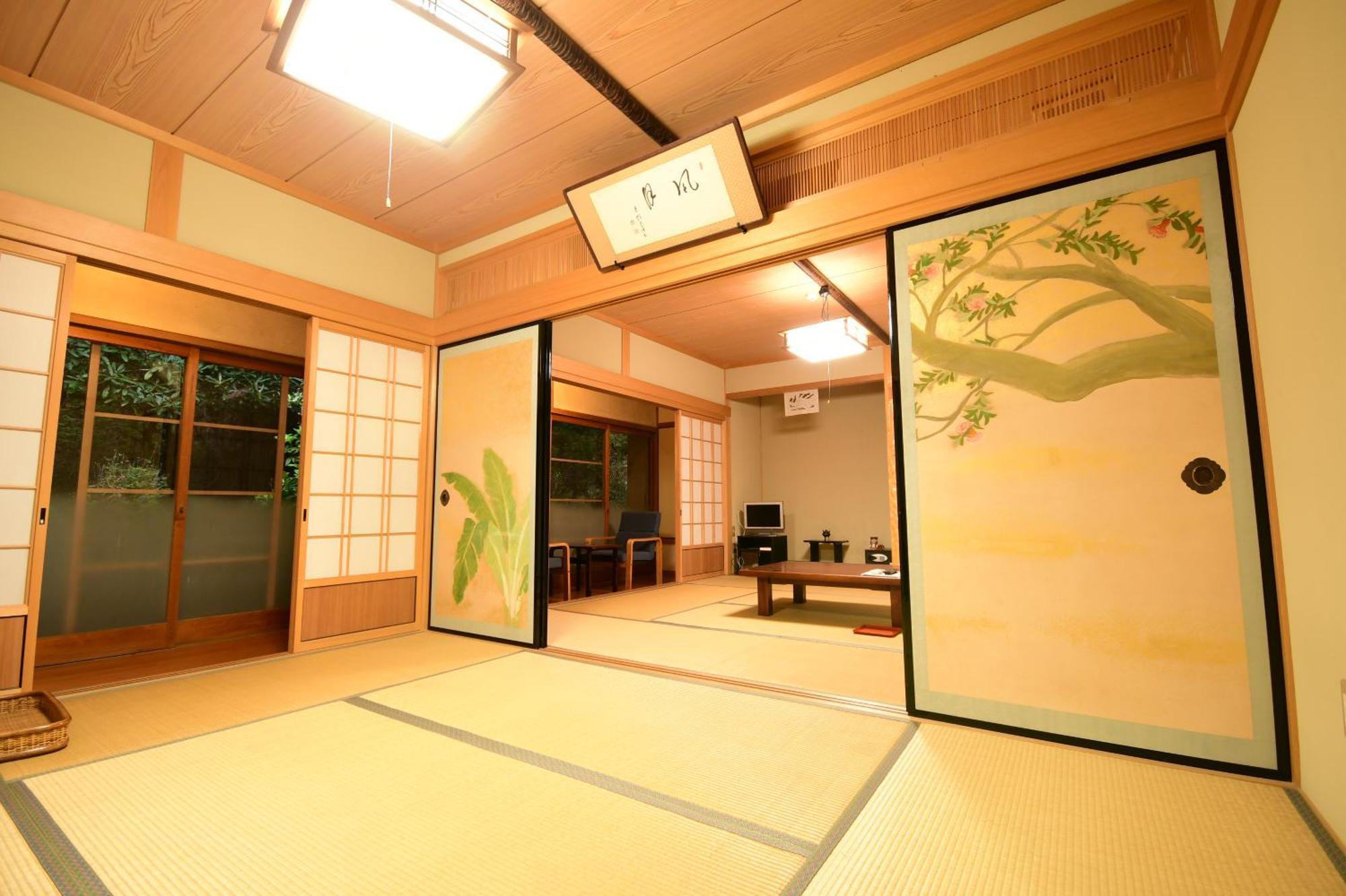 Отель Koyasan Shukubo Fugenin Экстерьер фото